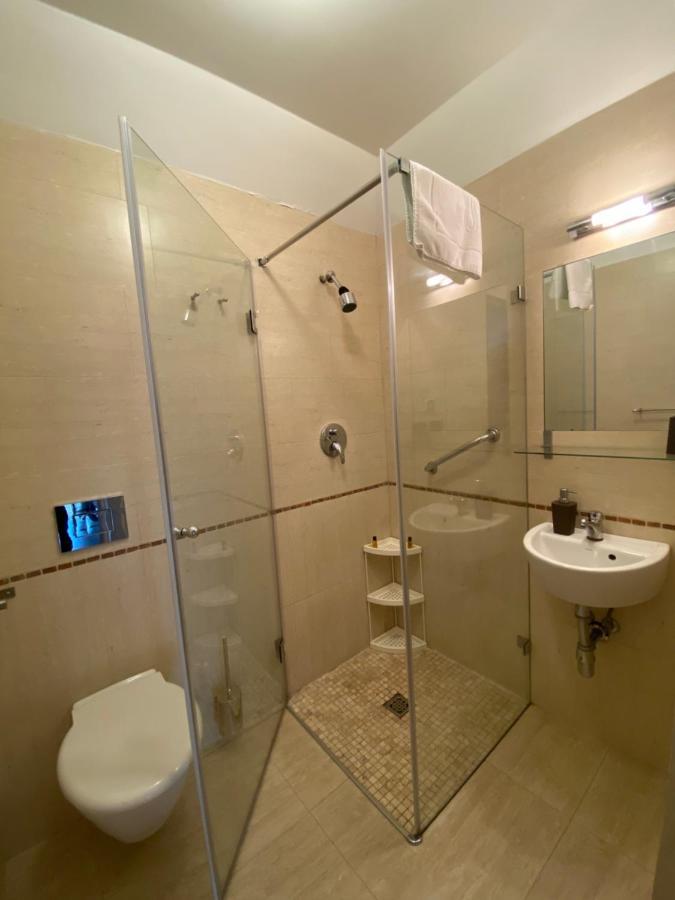 Krzysin Hotel Podkowa Leśna Buitenkant foto